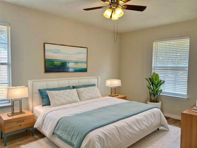 904 Vicksburg Lane, Burleson, TX 76028