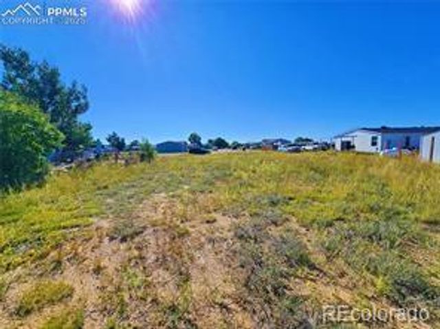 23712 Redtail Drive, Colorado Springs, CO 80928