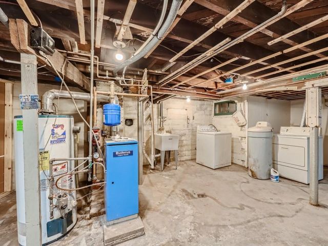 555 Tyler Street, Anoka, MN 55303