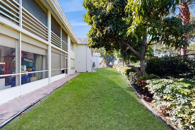 4291 NW 9th Avenue 106, Deerfield Beach, FL 33064