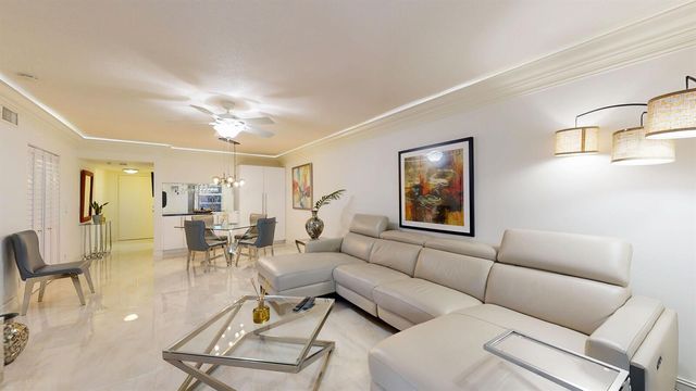 4291 NW 9th Avenue 106, Deerfield Beach, FL 33064