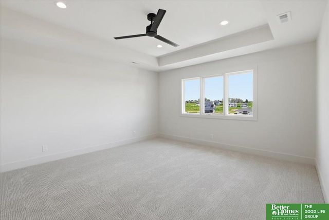 11043 S 220th Street, Gretna, NE 68028