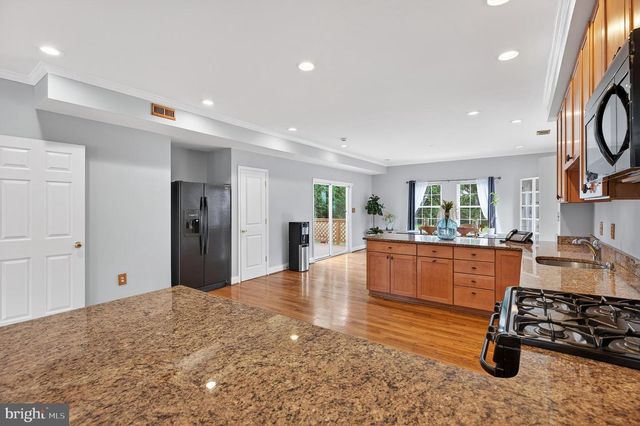 7913 MUNCASTER MILL RD, Gaithersburg, MD 20877