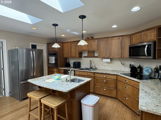 83269 CLEAR LAKE Rd, Florence, OR 97439