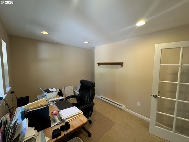 83269 CLEAR LAKE Rd, Florence, OR 97439