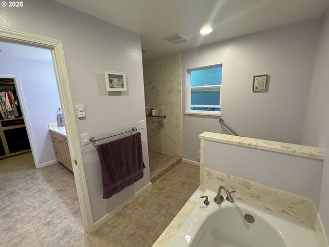 83269 CLEAR LAKE Rd, Florence, OR 97439