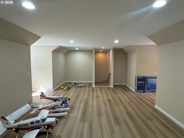 83269 CLEAR LAKE Rd, Florence, OR 97439