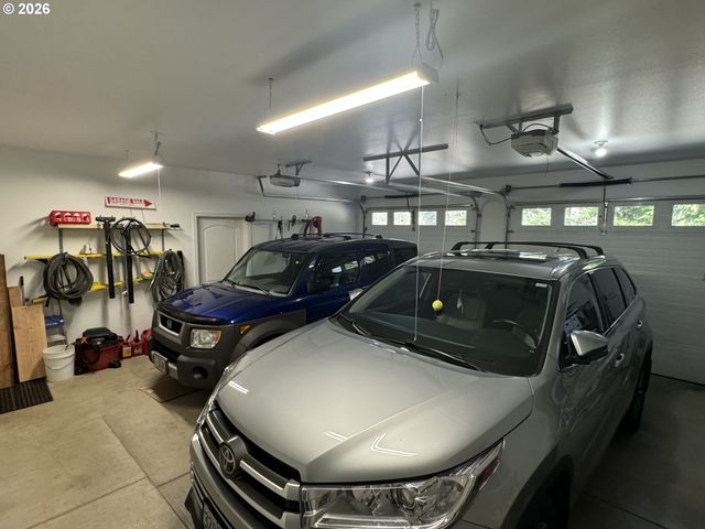 83269 CLEAR LAKE Rd, Florence, OR 97439