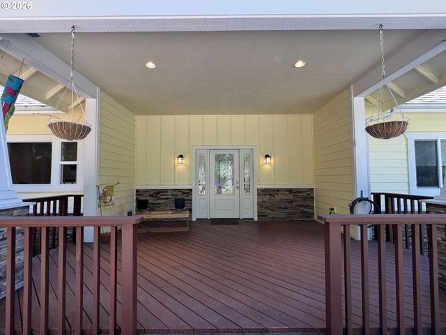 83269 CLEAR LAKE Rd, Florence, OR 97439