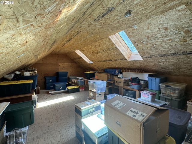 83269 CLEAR LAKE Rd, Florence, OR 97439