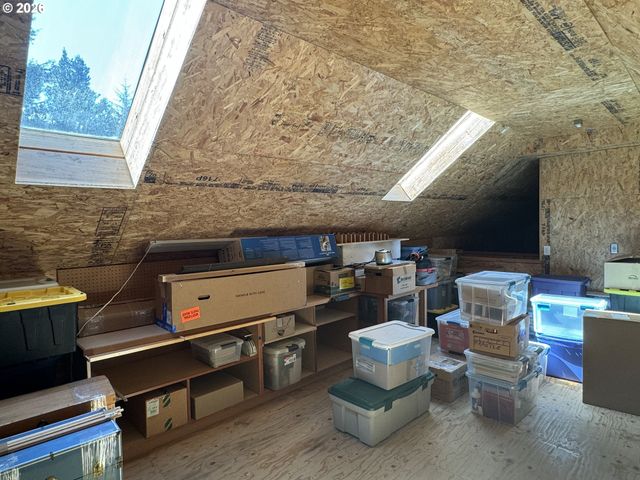 83269 CLEAR LAKE Rd, Florence, OR 97439