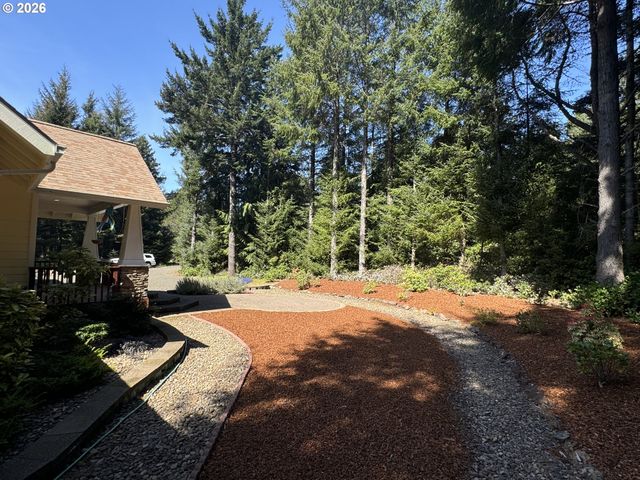 83269 CLEAR LAKE Rd, Florence, OR 97439