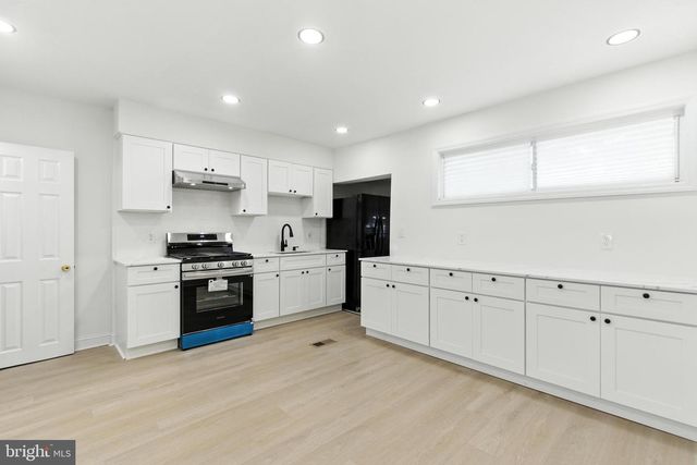 6722 LINMORE AVE, Philadelphia, PA 19142