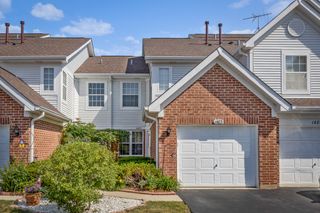 1483 Ashbury Lane W, Roselle, IL 60172