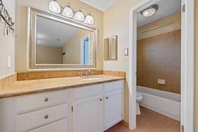 19907 Lions Gate Drive, Humble, TX 77338