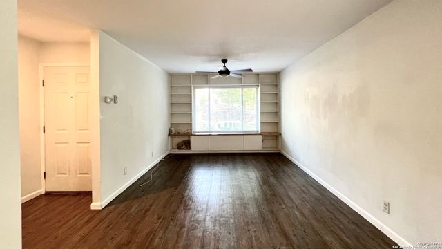 203 Dora, San Antonio, TX 78212