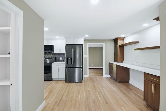 161 S Gray Street, Manchester, NH 03103
