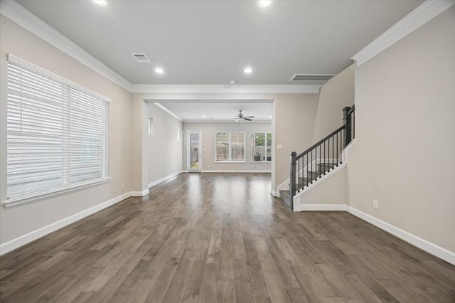 1135 Aurora Street, Houston, TX 77009