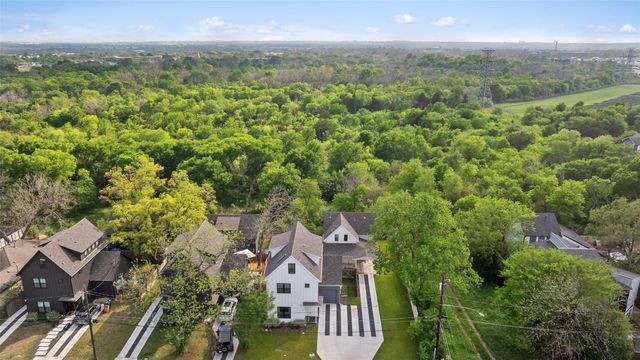 5701 Tura LN 1, Austin, TX 78721