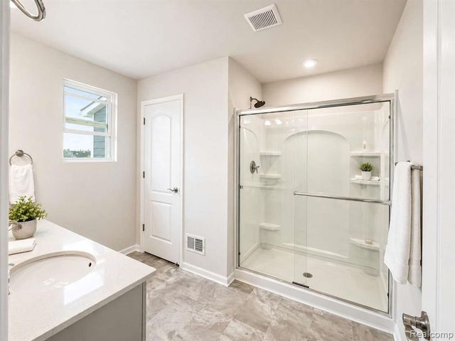 22518 Woodbridge Lane, Novi, MI 48375