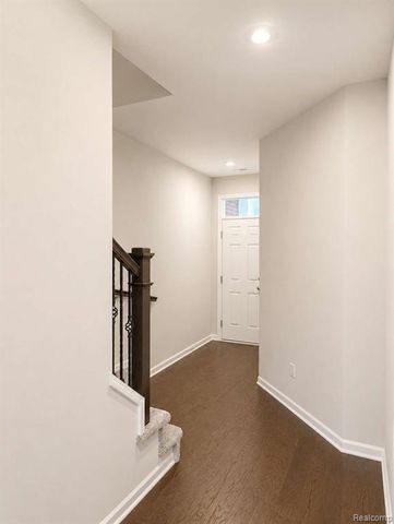 22518 Woodbridge Lane, Novi, MI 48375