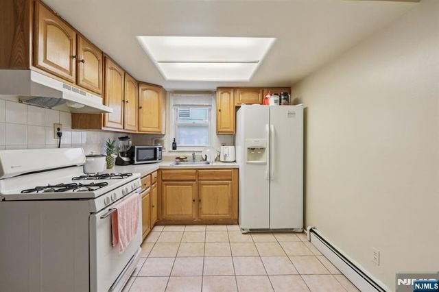 6107 Palisade Avenue, West New York, NJ 07093