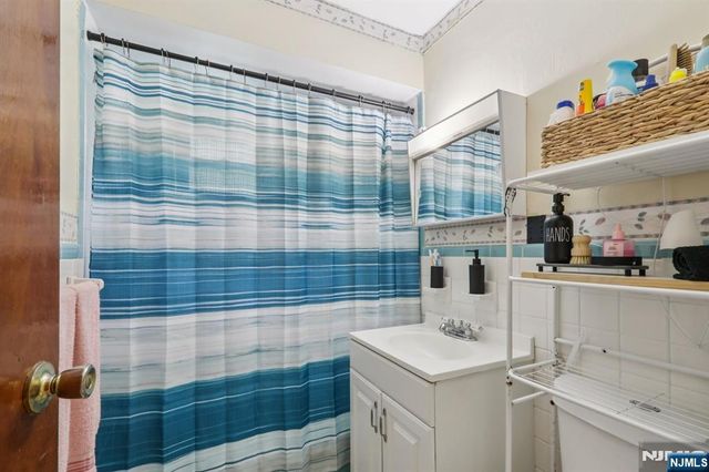6107 Palisade Avenue, West New York, NJ 07093