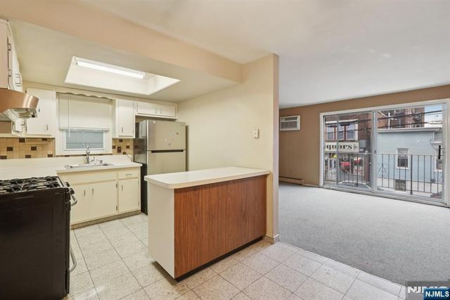 6107 Palisade Avenue, West New York, NJ 07093
