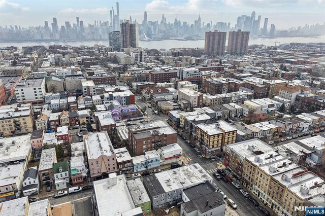 6107 Palisade Avenue, West New York, NJ 07093
