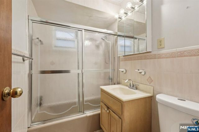 6107 Palisade Avenue, West New York, NJ 07093
