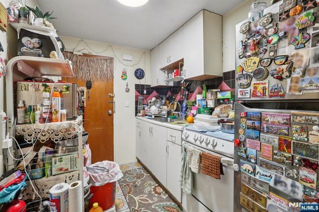 6107 Palisade Avenue, West New York, NJ 07093