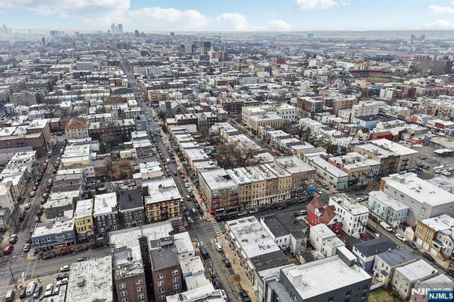 6107 Palisade Avenue, West New York, NJ 07093
