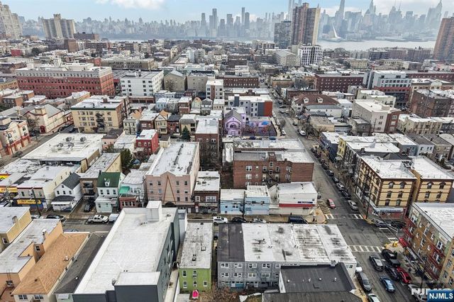 6107 Palisade Avenue, West New York, NJ 07093