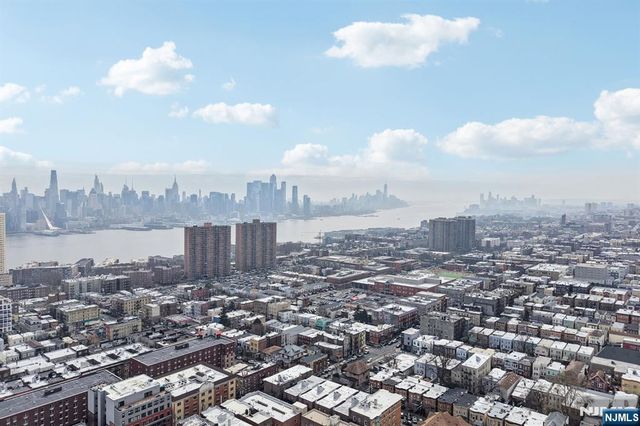 6107 Palisade Avenue, West New York, NJ 07093
