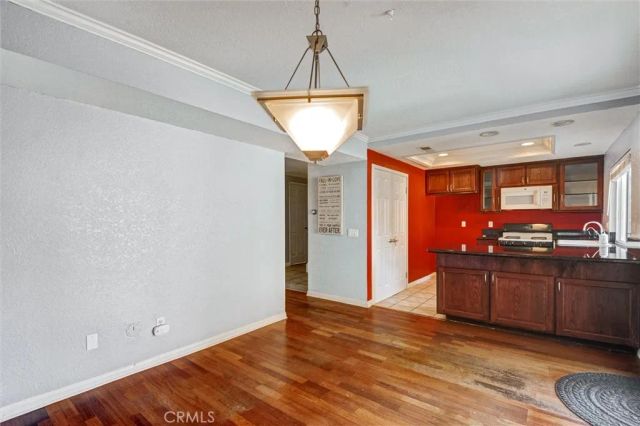 1282 Whisperglen, San Dimas, CA 91773