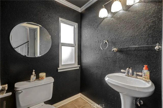 1282 Whisperglen, San Dimas, CA 91773