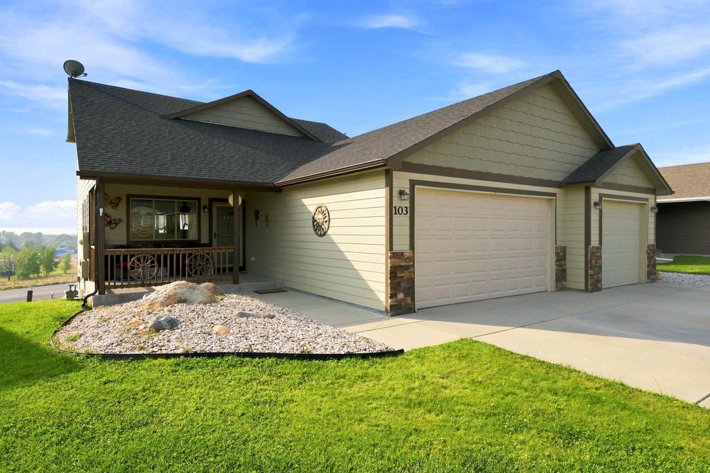 103 Watkins Street, Buffalo, WY 82834 photo 1