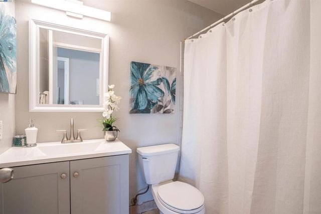 325 San Miguel Ct 2, Milpitas, CA 95035
