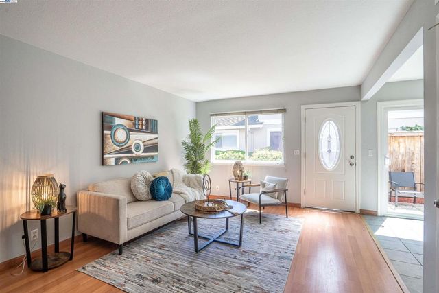 325 San Miguel Ct 2, Milpitas, CA 95035