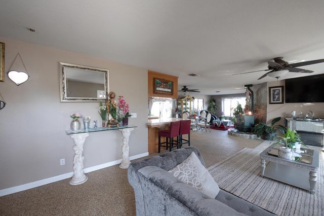 37129 Pebble Lane, Yokuts Valley, CA 93675