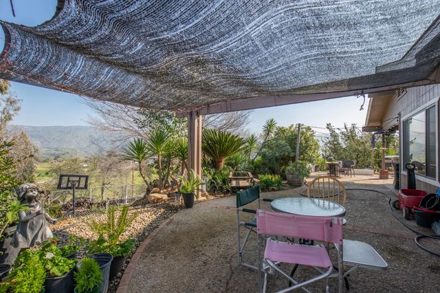 37129 Pebble Lane, Yokuts Valley, CA 93675