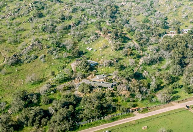 37129 Pebble Lane, Yokuts Valley, CA 93675