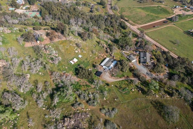 37129 Pebble Lane, Yokuts Valley, CA 93675