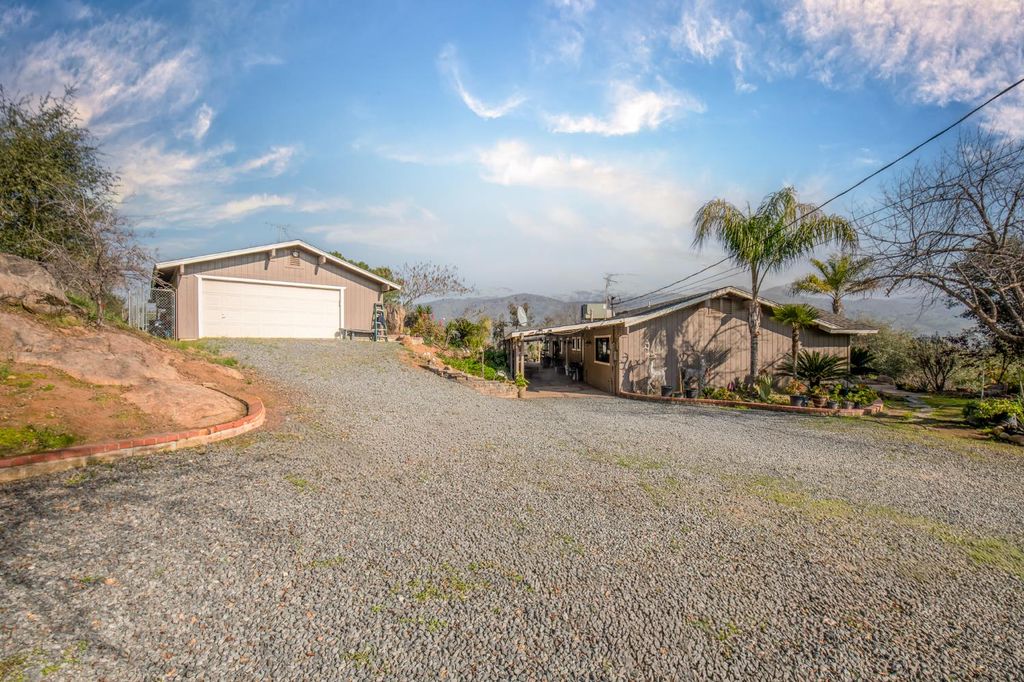 Image 44 of property listing at 37129 Pebble Lane, Yokuts Valley, CA 93675
