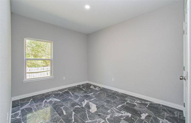 898 Road 3556, Cleveland, TX 77327