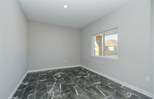 898 Road 3556, Cleveland, TX 77327