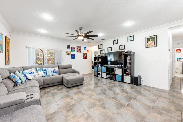 124 MARAVILLA WAY, Groveland, FL 34736