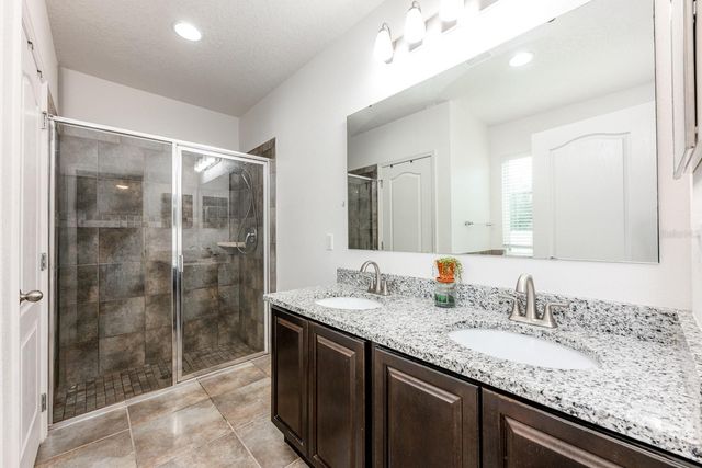 124 MARAVILLA WAY, Groveland, FL 34736