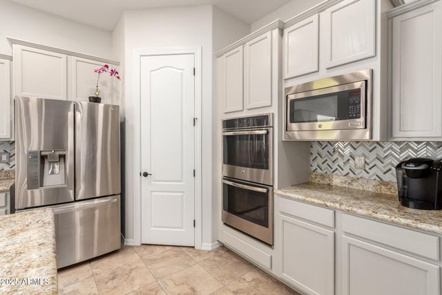 26928 N 102nd Lane, Peoria, AZ 85383