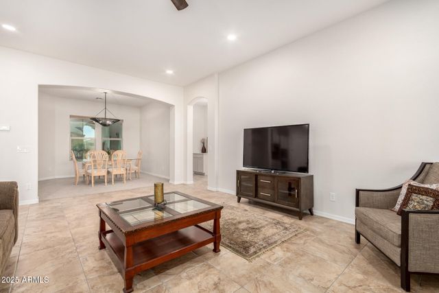 26928 N 102nd Lane, Peoria, AZ 85383